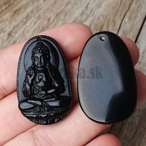 privesok-podlhovasty-cierny-obsidian-buddha-sediaci-leskly-plochy-na-nahrdelnik-